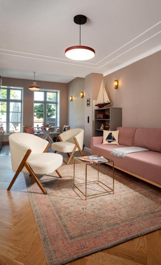Kapitaenshaus In Wasserlage! Traumapartments Warnemuende 로스토크 외부 사진